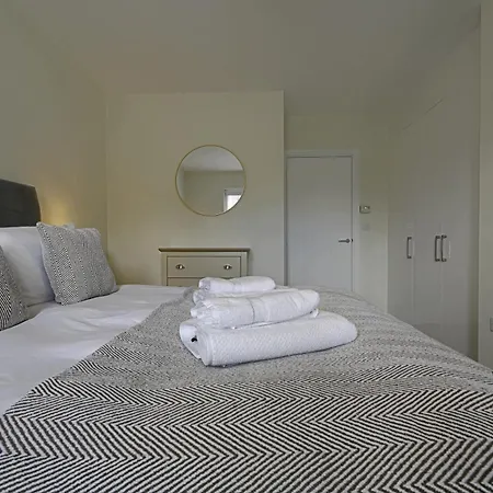 Apartment Stylish 3br Yorkshire Base For 6 With Parking Harrogate