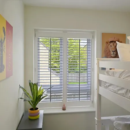 Stylish 3br Yorkshire Base For 6 With Parking Apartment *