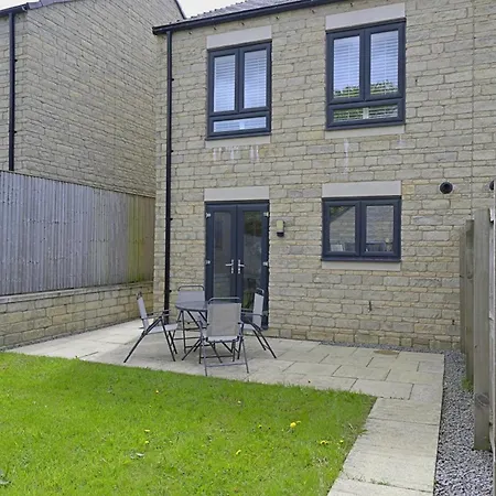 Stylish 3br Yorkshire Base For 6 With Parking